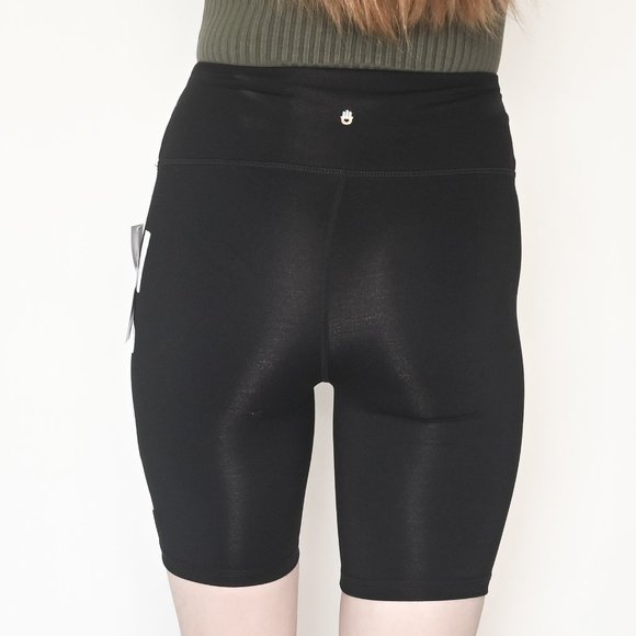 SPIRITUAL GANGSTER Love High-Rise Biker Shorts NWT - Picture 3 of 6